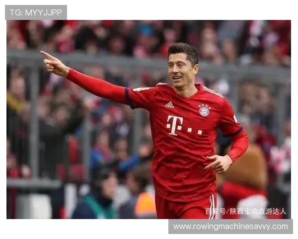 莱万多夫斯基与历史顶级中锋对比:是否已进入历史级行列 莱万多夫斯基与历史顶级中锋对比:是否已进入历史级行列