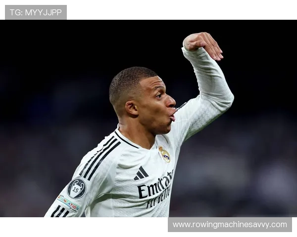 姆巴佩是否依赖体系?战术角色与自主进攻能力分析 姆巴佩是否依赖体系?战术角色与自主进攻能力分析