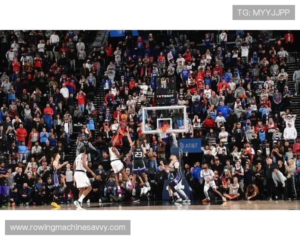 埃文·莫布里挡拆制造错位，对抗约基奇护筐较上季增强