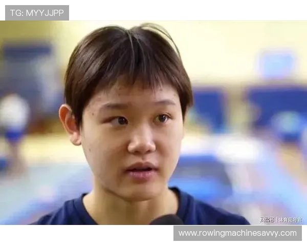 张家齐用筷子挑饭那动作，怎么看都不像个球员啊，反差太大了！