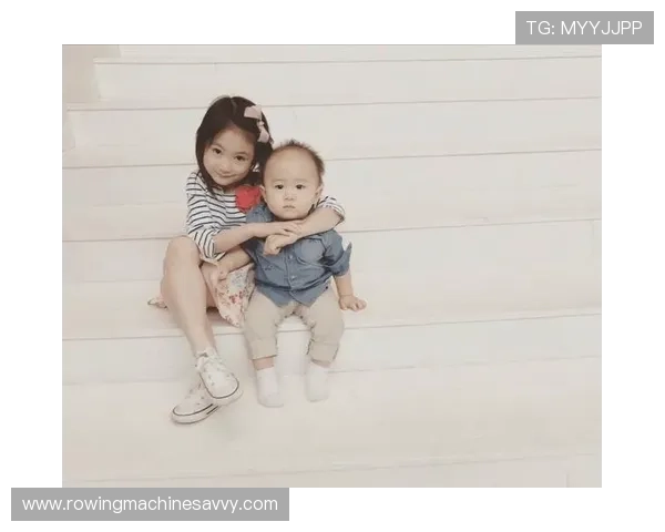 李小鹏赛场上像教皇，家里却被宠成小公主，这反差谁顶得住？